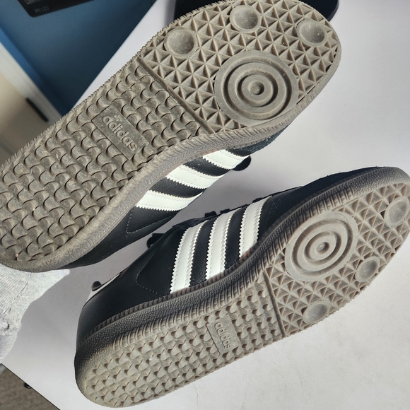 Black Adidas Samba 6.5 - Picture 4 of 6